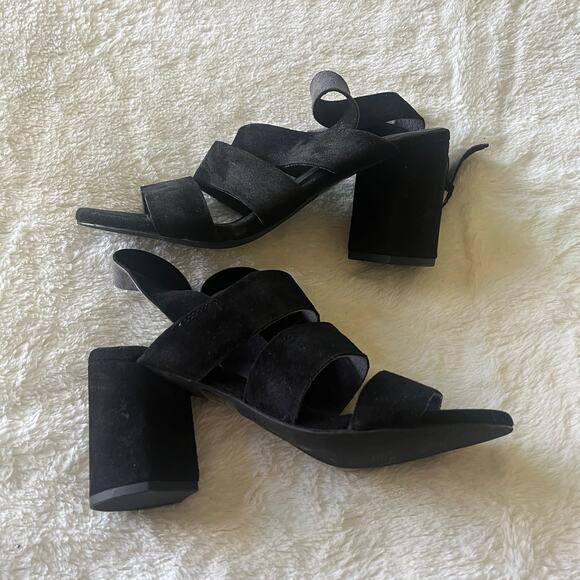 Seychelles Antique Strappy heeled sandal black suede - Picture 3 of 9